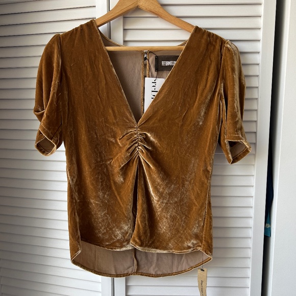 Reformation Tops - Reformation Fiona Top Velvet Gold